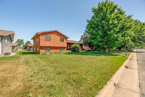 1221 S 21st Street Virginia MN 55792