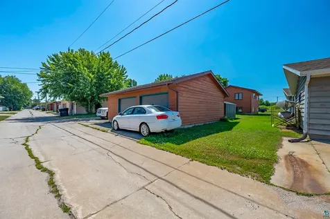 1221 S 21st Street Virginia MN 55792