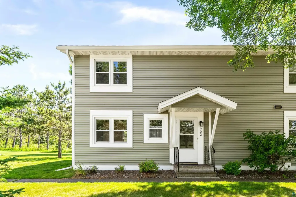 902 Madison Avenue Duluth MN 55811