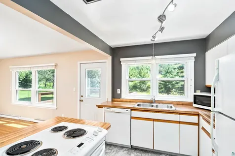902 Madison Avenue Duluth MN 55811