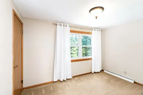 902 Madison Avenue Duluth MN 55811