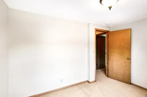 902 Madison Avenue Duluth MN 55811