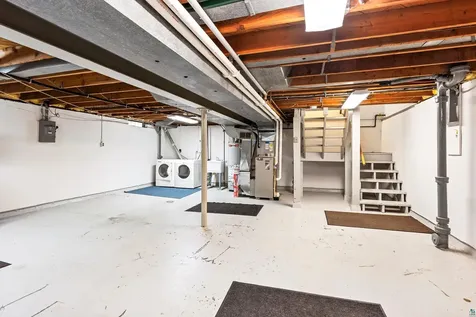 902 Madison Avenue Duluth MN 55811