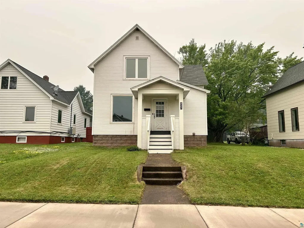 827 9th Avenue Two Harbors MN 55616