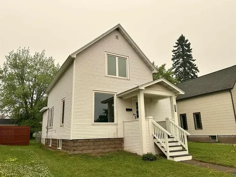 827 9th Avenue Two Harbors MN 55616