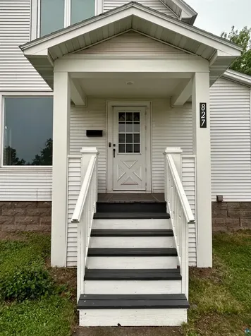 827 9th Avenue Two Harbors MN 55616