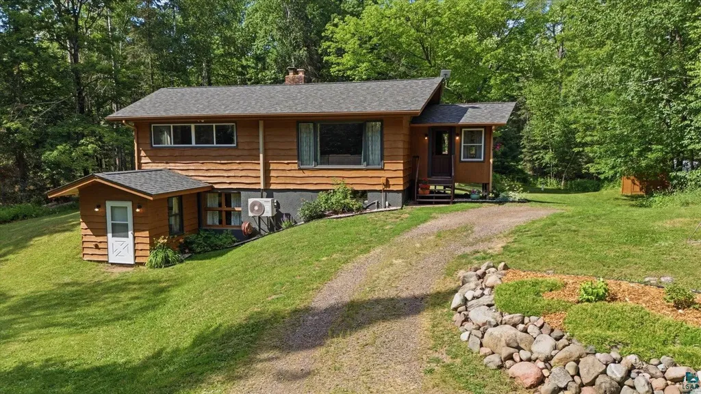 6377 Bergstrom Road Saginaw MN 55779