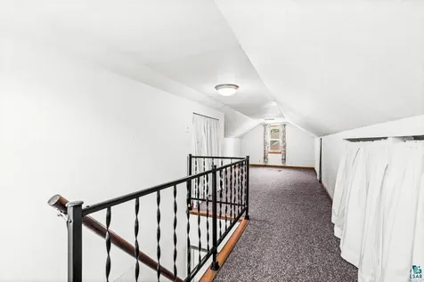 4710 Tioga Street Duluth MN 55804