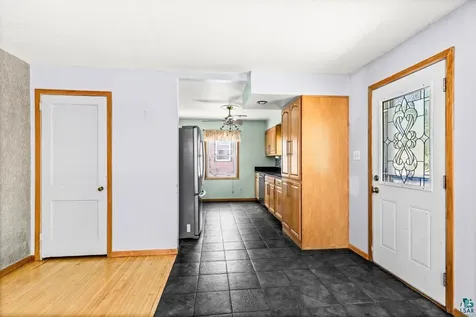 4710 Tioga Street Duluth MN 55804