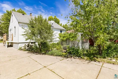 4710 Tioga Street Duluth MN 55804