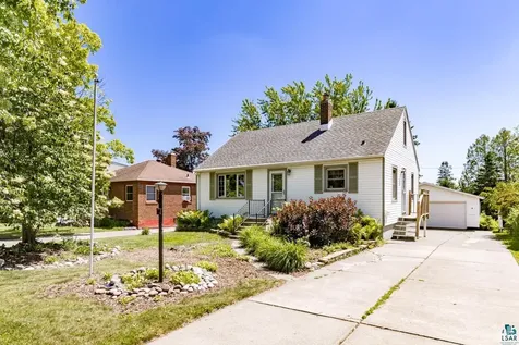 4710 Tioga Street Duluth MN 55804