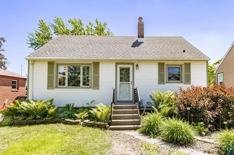 4710 Tioga Street Duluth MN 55804