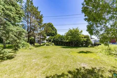 4710 Tioga Street Duluth MN 55804