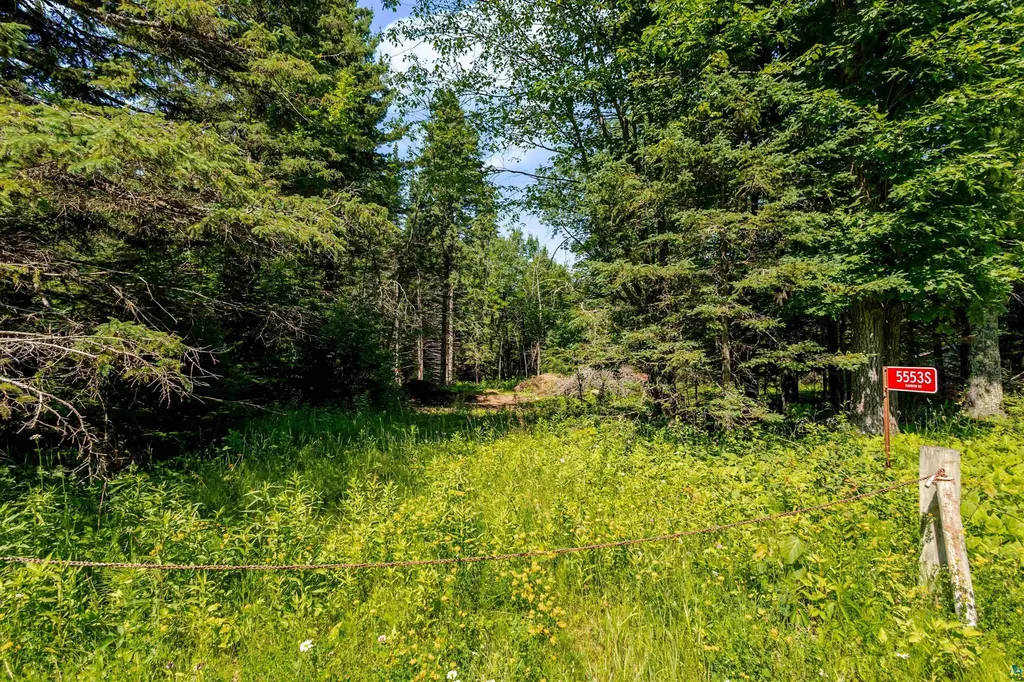 5553 S Darrow Road Superior WI 54880