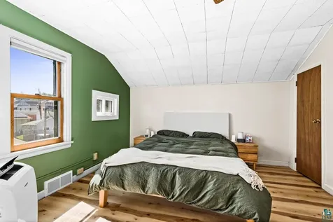 4411 W 6th Street Duluth MN 55807