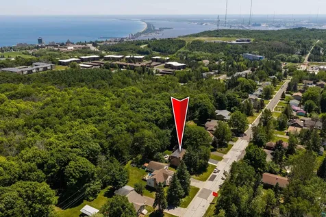 708 N Blackman Avenue Duluth MN 55811