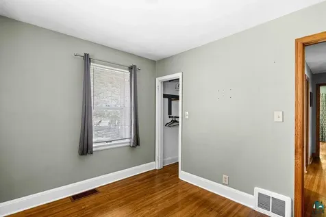 2502 Springvale Road Duluth MN 55811
