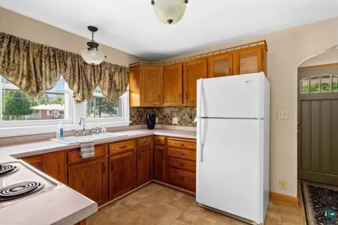 2502 Springvale Road Duluth MN 55811