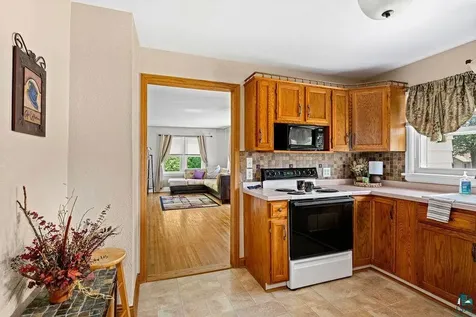 2502 Springvale Road Duluth MN 55811