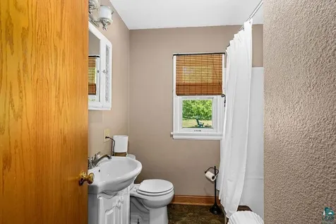 2502 Springvale Road Duluth MN 55811