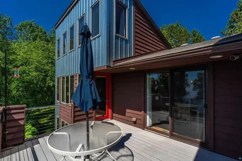6452 Highway 61 Silver Bay MN 55614