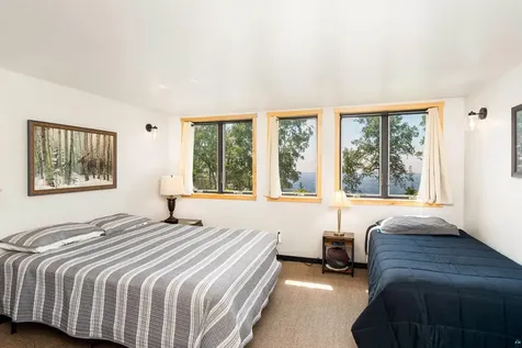 6452 Highway 61 Silver Bay MN 55614