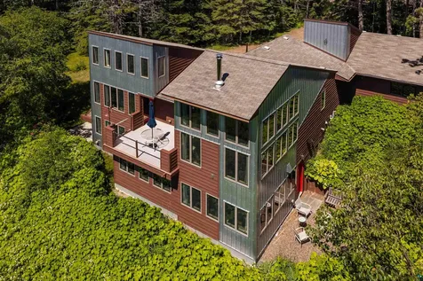 6452 Highway 61 Silver Bay MN 55614