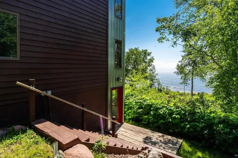 6452 Highway 61 Silver Bay MN 55614
