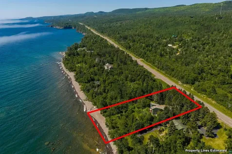 6452 Highway 61 Silver Bay MN 55614