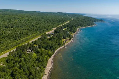 6452 Highway 61 Silver Bay MN 55614