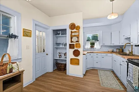 202 Ashland Avenue Carlton MN 55718