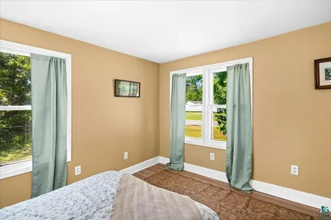 202 Ashland Avenue Carlton MN 55718