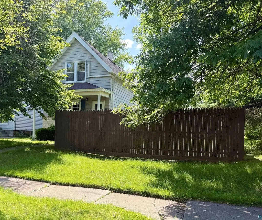 23 S 64th Avenue W Duluth MN 55807