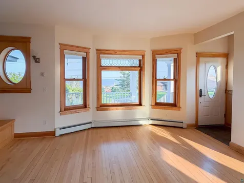 13 W 8th Street Duluth MN 55805