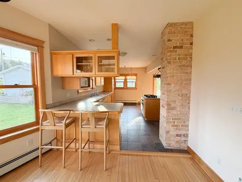 13 W 8th Street Duluth MN 55805