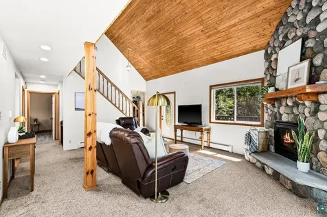 4040 Normanna Road Duluth MN 55803
