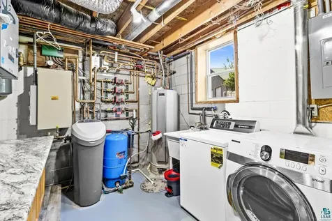 4040 Normanna Road Duluth MN 55803