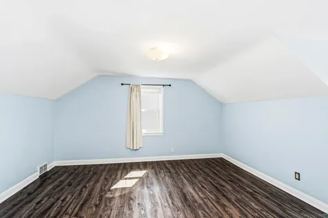 4215 London Road Duluth MN 55804