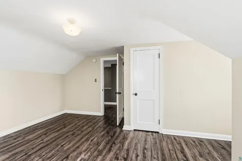 4215 London Road Duluth MN 55804
