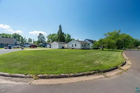 2714 Diane Lane Hibbing MN 55746