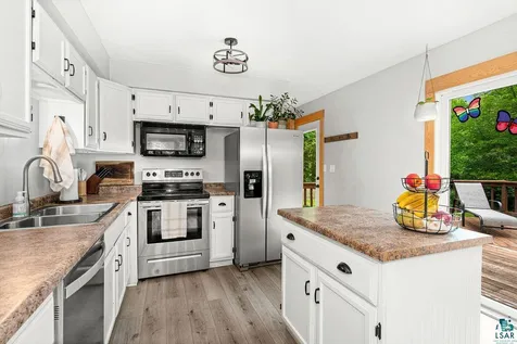 5846 Morning Star Drive Duluth MN 55804