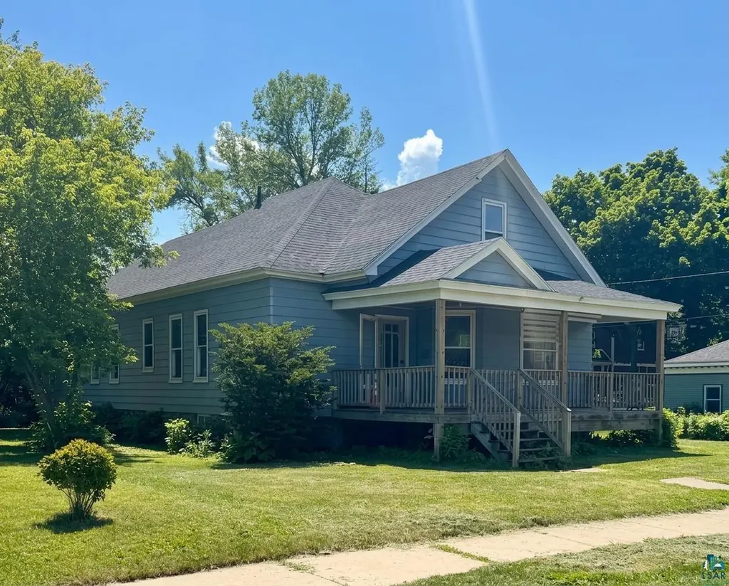 608 7th Street W Ashland WI 54806
