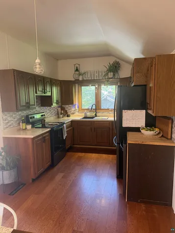 223 Hill Road Esko MN 55733