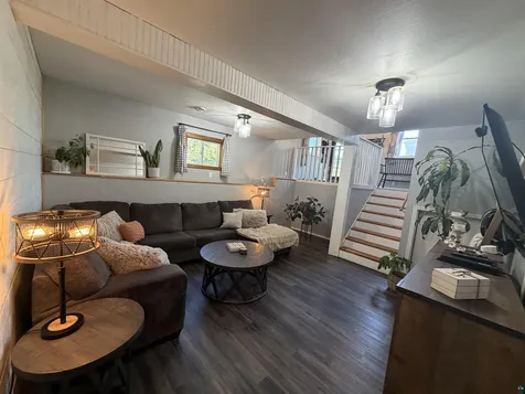 223 Hill Road Esko MN 55733