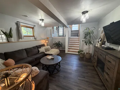 223 Hill Road Esko MN 55733
