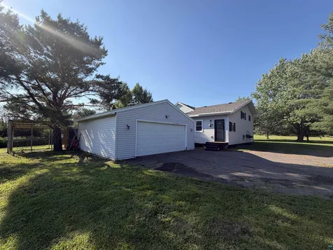 223 Hill Road Esko MN 55733