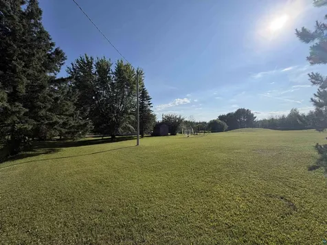 223 Hill Road Esko MN 55733