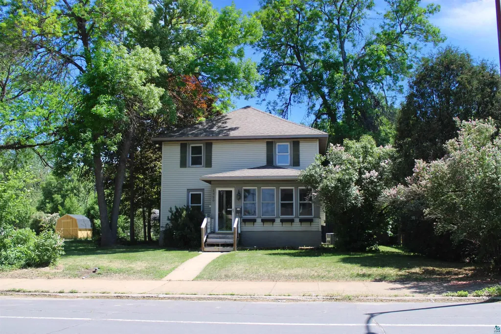 1920 E 7th Avenue E Hibbing MN 55746
