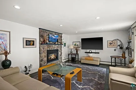 4998 Pike Lake Place Duluth MN 55811