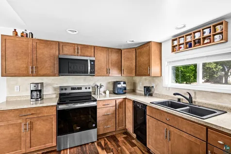 6109 Redruth Street Duluth MN 55807